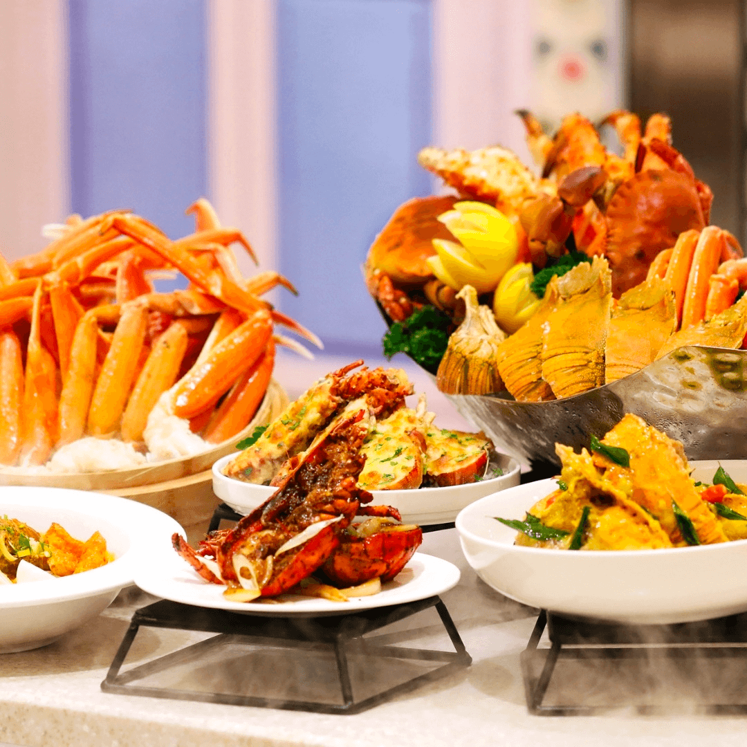 Seafood buffet lunch at Royal Plaza on Scotts